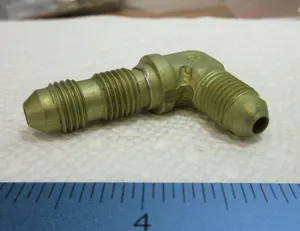 AN833-4D 90 degree BULKHEAD FLARED TUBE FITTING 1/4 Tube x 7/16-20 (Aviation)
